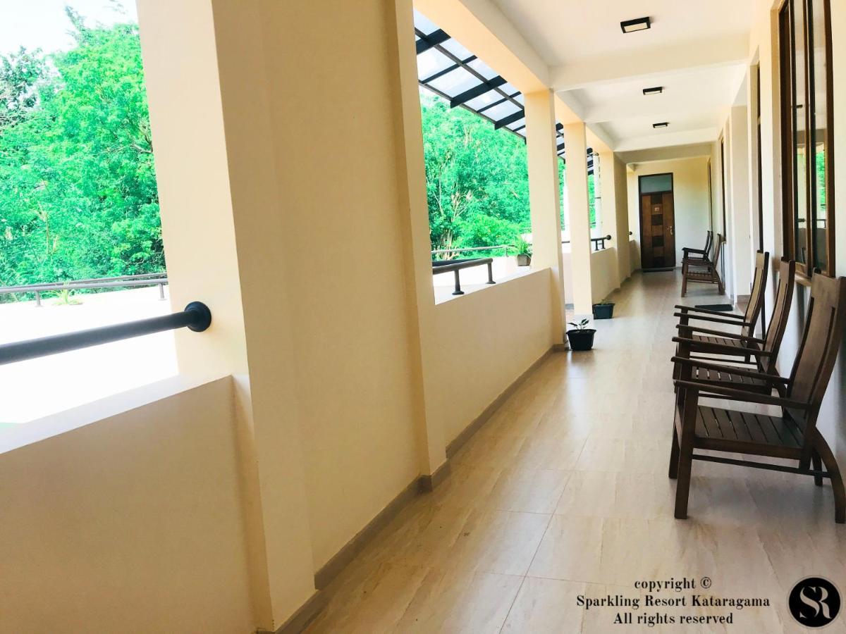 Sparkling Resort Катарагама Экстерьер фото