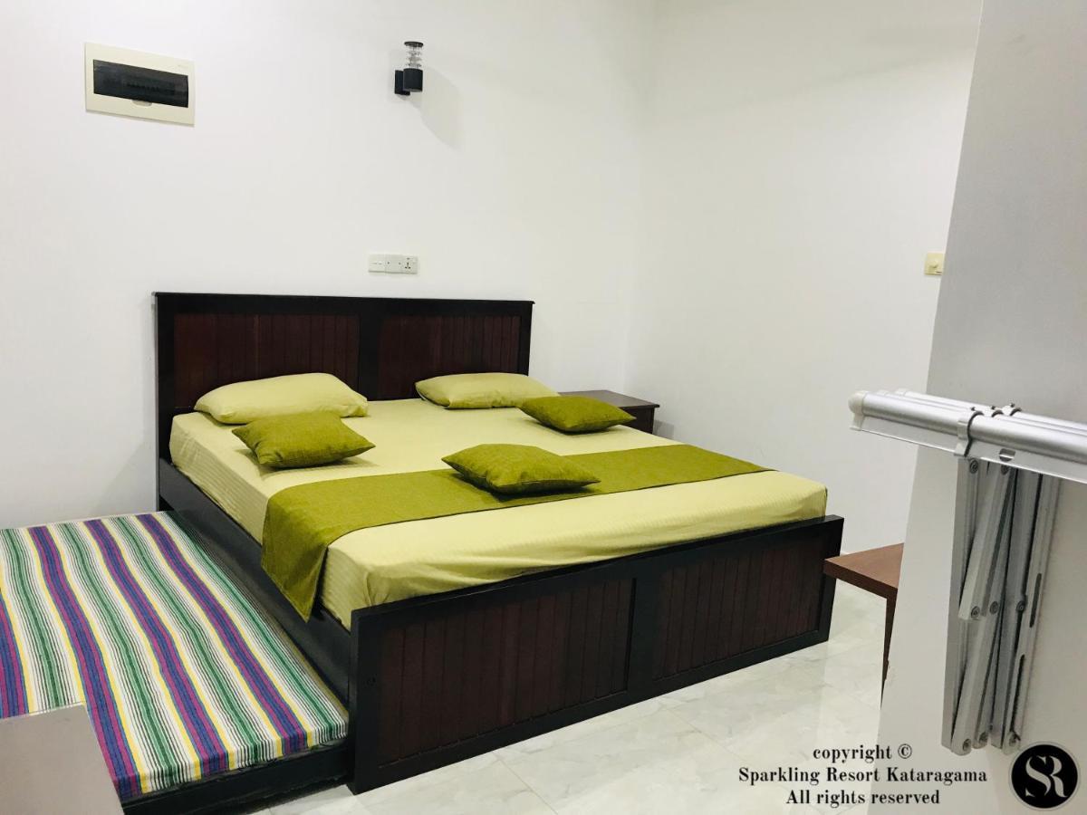 Sparkling Resort Катарагама Экстерьер фото
