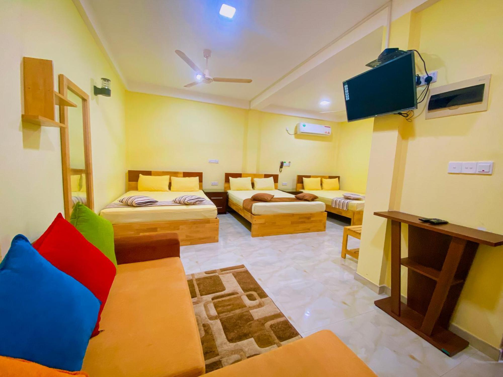Sparkling Resort Катарагама Экстерьер фото